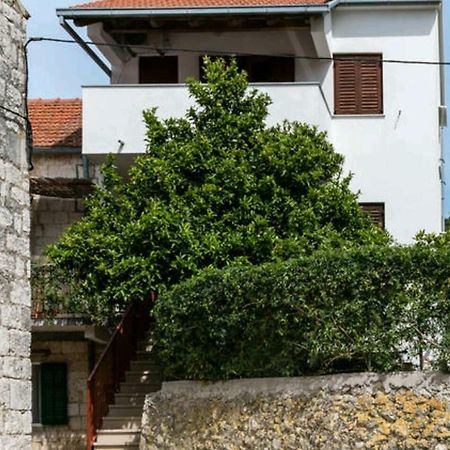 Apartments Bralic Βις Εξωτερικό φωτογραφία