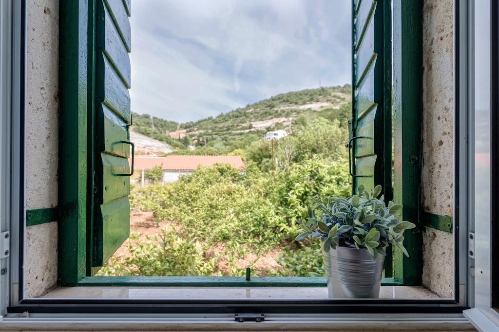 Apartments Bralic Βις Εξωτερικό φωτογραφία
