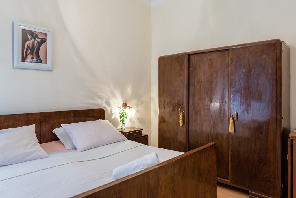 Apartments Bralic Βις Εξωτερικό φωτογραφία